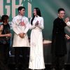 Thùy Tiên và Robin tôn vinh áo dài Việt tại Liên hoan phim Quốc tế Busan