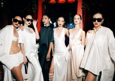 Dàn ‘chân dài’ nóng bỏng hết cỡ sau cánh gà show Công Trí