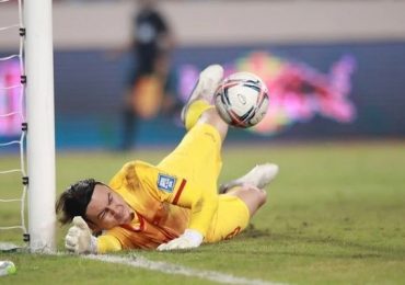 Thủ môn Đặng Văn Lâm nói gì khi bị thủng lưới ở phút chót thua đội Iraq?