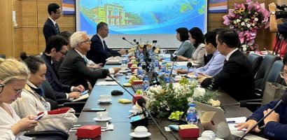 Triển khai các nghiên cứu về HIV/AIDS và các bệnh truyền nhiễm mới nổi