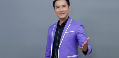 Nguyễn Phi Hùng xúc động khi được khán giả bán vé số tặng 500 ngàn đồng
