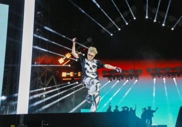 ZICO, HyunA cùng HIEUTHUHAI, tlinh mở màn đêm đầu tiên GENfest ‘cực cháy’