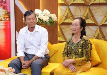 Thuận vợ thuận chồng: Đình Toàn cảm thán trước tình yêu của đôi vợ chồng tuổi xế chiều