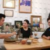 MC Hồng Phúc đưa Lâm Thắng khám phá nghề làm tranh cát của nghệ nhân Ý Lan
