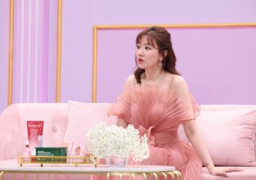 Nam Trung ‘đá xoáy’ vấn đề ngôn ngữ của Hari Won