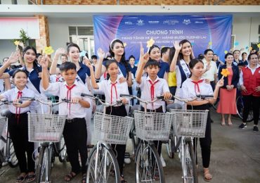 Top 55 Miss Cosmo Vietnam 2023 hào hứng tham gia hoạt động thiện nguyện tại Long An