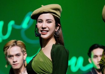 Chị đẹp đạp gió rẽ sóng: Diệp Lâm Anh cùng các chị đẹp khiến sân khấu ‘nổ tung’