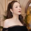 Lý Nhã Kỳ đeo trang sức 1,8 tỷ chơi Giáng sinh