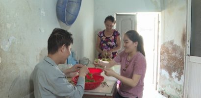 Xót xa trước hoàn cảnh hai vợ chồng trẻ khiếm thị phải đối diện với nỗi đau mất con
