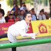 Nghệ sĩ Kiều Oanh gặp chấn thương khi cùng Đình Hiếu thực hiện thử thách để giúp trẻ em mồ côi