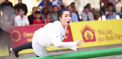 Nghệ sĩ Kiều Oanh gặp chấn thương khi cùng Đình Hiếu thực hiện thử thách để giúp trẻ em mồ côi