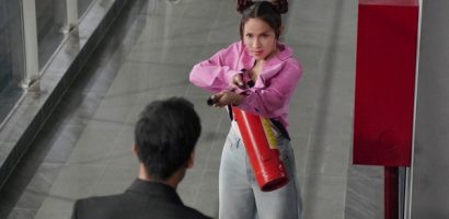 Khả Như diễn hài và hành động trong ‘Trên bàn nhậu, dưới bàn mưu’