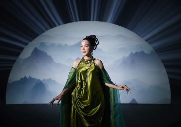 Ngọc Mai tự nhận mình là ‘Cánh sen cô độc’ trong MV mới?