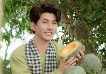 Nguyễn Minh Công livestream suốt 3 tiếng giúp bà con quê nhà giải cứu cam