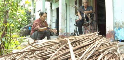 Chuyến xe nhân ái: Xót xa hoàn cảnh vợ chồng trẻ mắc bệnh hiểm nghèo nỗ lực kiếm tiền nuôi con