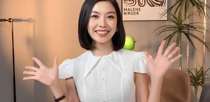 Á hậu Thúy Vân lần đầu livestream bán sách
