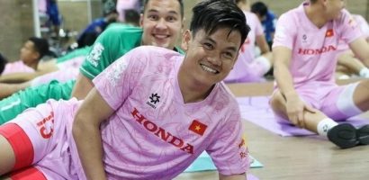 Chưa ‘nóng’ chỗ tại Qatar, Nguyễn Filip và đội tuyển Việt Nam lập tức tập gym rèn thể lực