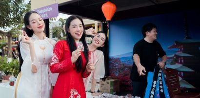 Vợ chồng CEO Phạm Kim Dung ‘đổi nghề’ bán hàng trong hoạt động kích cầu du lịch Hội An