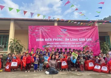 Á hậu Đào Hiền lặng thầm đi làm thiện nguyện cận kề Tết