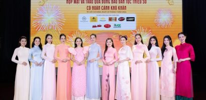 Dàn Hoa hậu, Á hậu trao quà trị giá hơn 800 triệu đồng cho trẻ em, người dân tộc thiểu số đón Tết