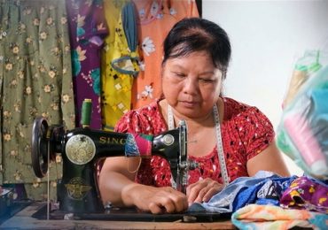 Xót xa hoàn cảnh người phụ nữ tật nguyền một mình gồng gánh cả gia đình