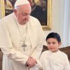 Con trai Đan Trường diện kiến Đức Giáo Hoàng FRANCIS