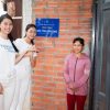 Xuân Hạnh và Hoàng Nhung trao quà Tết cho bà con khó khăn tại Long An