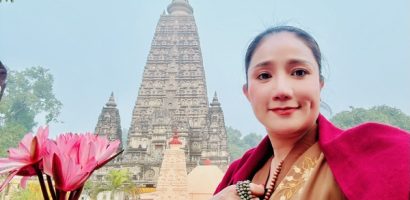 Cát Tường vượt hơn 5.000km đến thánh địa Phật giáo để gặp Đức Đạt Lai Lạt Ma