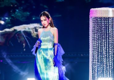 Tú Vi gây ấn tượng với sân khấu ‘Em gái mưa’ tại ‘Chị đẹp đạp gió rẽ sóng’