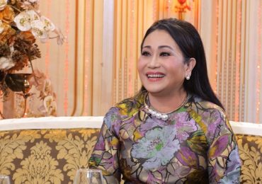 Nghệ sĩ Thanh Hằng kể chuyện thời hoàng kim: ‘Nhà tôi lúc nào cũng đầy quà’