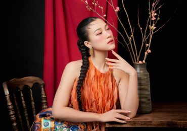 Á hậu Hoàng Oanh khoe nhan sắc đậm nét Á Đông trong bộ ảnh Tết
