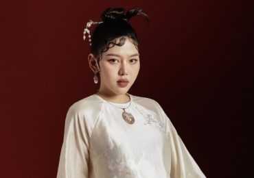 Muộii khoe nhan sắc cực ngọt ngào trong bộ ảnh áo dài đón Tết