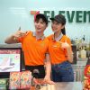 Thùy Tiên, Erik ‘bất ổn’ ra sao khi học việc làm nhân viên cửa hàng tiện lợi?