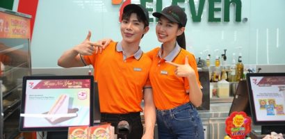 Thùy Tiên, Erik ‘bất ổn’ ra sao khi học việc làm nhân viên cửa hàng tiện lợi?