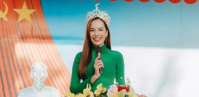 Lê Hoàng Phương mang vương miện quốc tế về thăm trường cũ