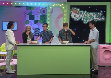 Hương vị gia đình: Ca sĩ Hà Vương Võ rủ rê mẹ nuôi quyền lực tham gia gameshow