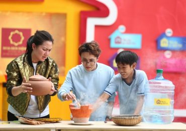 Lê Khánh, Vũ Thu Phương và Tuấn Trần hào hứng với các trò chơi dân gian