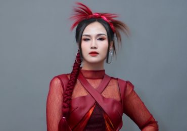 Ca sĩ Phan Như Thùy được thầy bói phán lấy chồng sinh con vào năm 34 tuổi