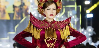 Hoa hậu Lê Hoàng Phương, Thanh Thủy tự hào khi khoác lên mình chiếc áo dài Việt Nam