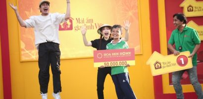 Hòa Minzy bỏ tiền túi tặng 110 triệu đồng cho 3 em nhỏ có hoàn cảnh khó khăn