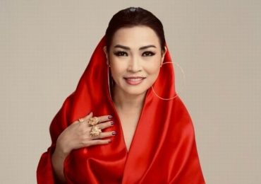 ‘Đoá hồng gai’ Phương Thanh giấu đi sự mạnh mẽ để nữ tính hơn ở tuổi U.50