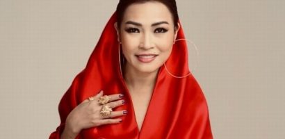 ‘Đoá hồng gai’ Phương Thanh giấu đi sự mạnh mẽ để nữ tính hơn ở tuổi U.50