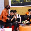 Xì-ta-up quảng cáo: Bức tranh đầy màu sắc của cuộc sống công sở