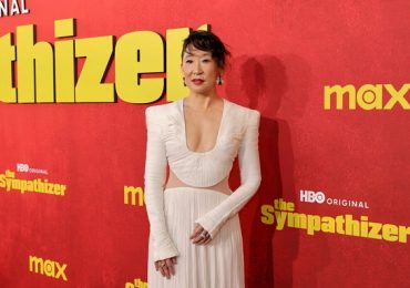 Hai mỹ nhân Hollywood tỏa sáng với đầm Công Trí