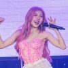 Trang Pháp tổ chức fan meeting quy mô nhất sau 10 năm làm nghề