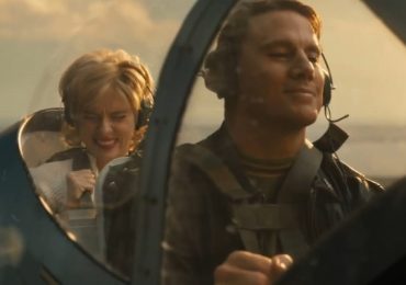 Màn kết hợp cực ‘tình’ của bộ đôi Scarlett Johansson và Channing Tatum trong ‘Fly Me To The Moon’