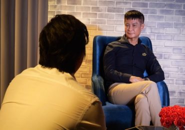 Người thứ 3: Chê vợ nội trợ, chồng cặp bồ tình trẻ và cái kết vỡ mộng