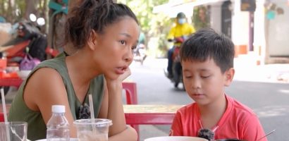 Từng có tuổi thơ cơ cực, Thảo Trang mong con trai biết chia sẻ với mọi người xung quanh