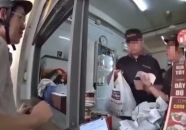 Nhân viên quán cơm tấm để shipper chờ 30 phút vì ‘không phải khách’: Đại diện quán nói gì?