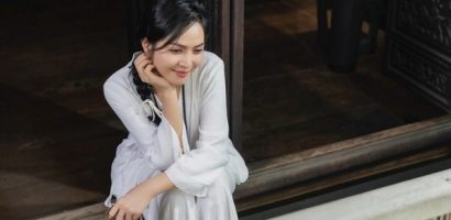 Ca sĩ Duyên Quỳnh: Phật pháp giúp tôi giữ tâm thiện, vượt qua cám dỗ trong showbiz